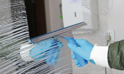 日常家居浴室衛生間的鏡子清潔怎么做?